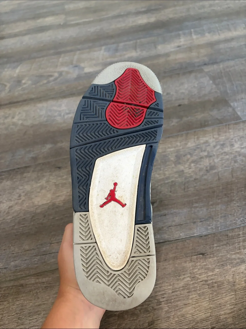 Jordan Men’s White & Navy Retro Basketball Sneakers